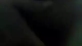 حلمات كبيرة وكس أسمر: عرض إباحي عراقي منفرد