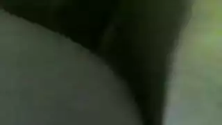 مشهد إباحي: فتاة عربية جامحة تصل لهزة الجماع المتعددة