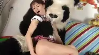 جلسة سيسي الإباحية: قضيب اصطناعي على الوجه، قضيب في مهبل نجمات الإباحية