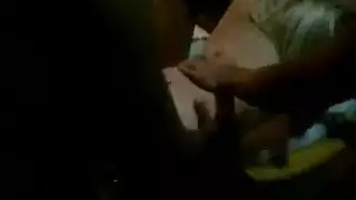 حركة شيميل هاردكور: بنات بقضيب يستمنين