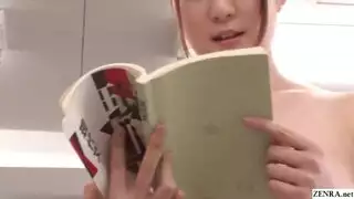 مدرسة إكس إكس إكس: المعلمة والطلاب يخلعون الملابس لجلسة دراسة صريحة