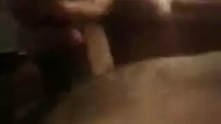 فتاة كبيرة الثدي تمتلئ مهبلها و مؤخرتها في التدليك