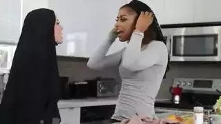 ابن ينيك ابنت اخيه الموراهقة بالعمر18مطرجم عربي