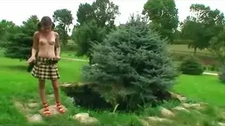 بنت مراهقه ويه ازباب اثنان