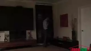 دكتوره تساعد زوج علي نيك زوجته