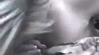 طالبة تمتلئ فتحاتها في فيلم إباحي جامعي صريح