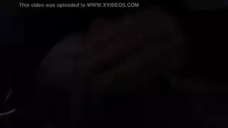 والد يأخذ فتاة رياضية مراهقة عضلية بقوة