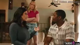 مطلقة ثنائية الجنس: زوجة عربية ناضجة تبحث عن قضبان سوداء كبيرة