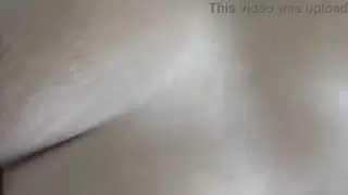 فيديو إباحي: الزوجة التركية تعطي ربيبها نظرة حميمة على شعرها