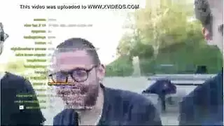 شاهد عرض الغريب الصريح لقضيبه والحركة الجنسية