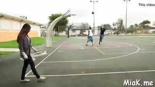 مايا خليفة عاهرة عربية تتناك من كل كسهاو فمها في فيلم سكس رهيب