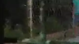 عاهرة صغيرة تمتلئ فمها وفرجها بقسوة