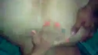 مصري ينيك مراته وبنتها المنقبه