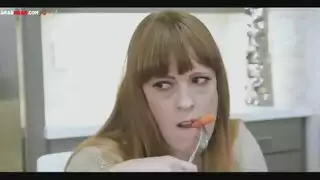 إباحية محرمة: الأخت غير الشقيقة تأخذ كل السائل المنوي