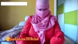 ‫شريط خاص: ثعلبة محجبة تمارس الجنس مع المصور دون وقاية‬