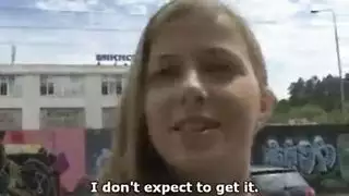 المرة الأولى للشاب الصغير مع سيدة ناضجة