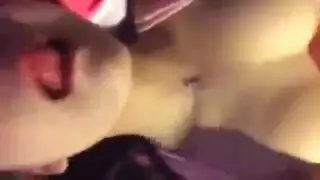 عاهرة عربية ناضجة تُمارس الجنس بقوة