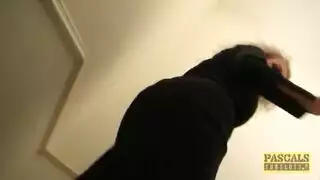 جنس مخفض: ادفع لها وستكون ملكك