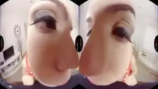 فيلم بورن واقع افتراضي: فتاة جميلة تنيك في كل فتحة بورن من منظور الشخص