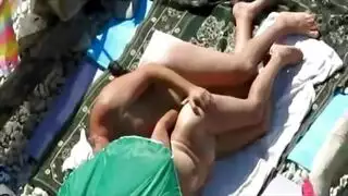 نيك بين الأشجار في الحدائق عربي