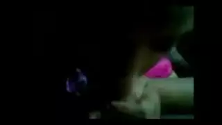 قضيبان وعاهرة واحدة: جلسة جنس صريح في شقة دعارة