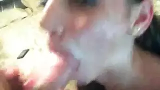 مص قاسي للقضيب ونيك الثدي حتى تفريغ المني