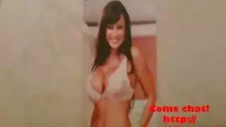 مشهد مثلي قاسٍ لليزا آن – مفتوحة على مصراعيها ومستغلة