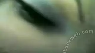 عرض سكس عربي حصري: مراهقة ساخنة تكشف كل شيء