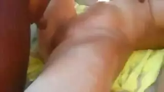 تجربة أداء نابيلا العارية تتحول إلى جنس صريح