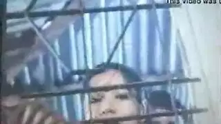 خضوع الأخوة: الأخت الكبيرة تتحكم بقسوة