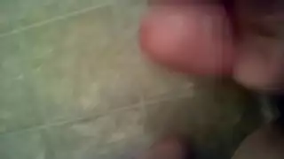 فرك قوي: قضيب صلب كالصخر يطلق حمولة هائلة