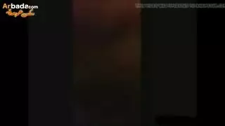 زوجة خائنة تدلل صديق زوجها بمشهد إباحي وركوب جامح