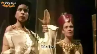 إباحية ملكة مصرية مثلية: لعق كس ساخن ولعب بحزام