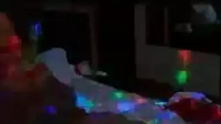 إباحية صنعت في أمريكا: حلق مفعول بعنف ووضع الكلب