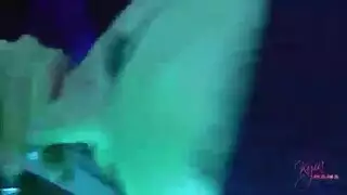 إباحية منزلية خاصة حركات جامحة في الغرفة