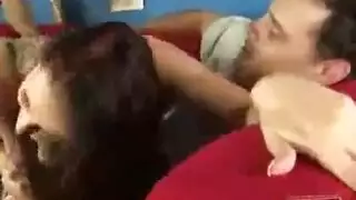 مواد ممنوعة: مشاهد إباحية خام