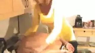 سافيناز تمارس الجنس الشرجي والمهبلي المزدوج