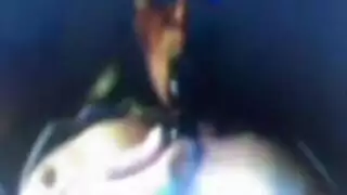 أبوية ناضجة وشباب مراهقين في فعل صريح