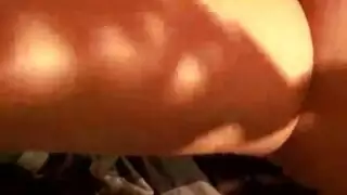 ثلاثية مراهقات مُحَضَّرة لجنس عنيف