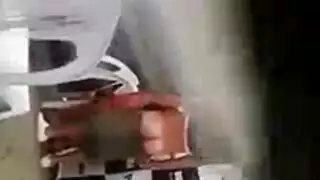 إباحية مدبلجة عربية: أم ممتلئة الجسم تأخذ كل شيء