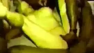 مقطع إباحي لثدي كبير